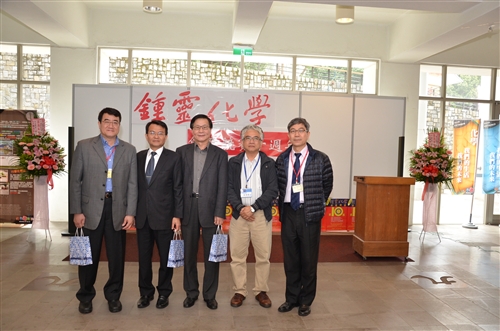 全臺537名高中生來校參與鍾靈化學創意競賽。