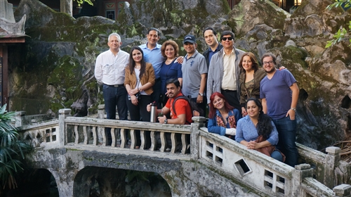 拉美菁英碩專班展現本校推動三化教育成果。