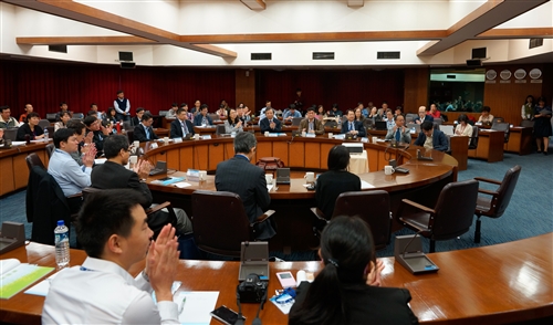 資訊處舉辦2015亞太大學智慧校園研討會。