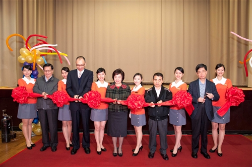 本校與新北市政府聯合舉辦2015年校園徵才博覽會。