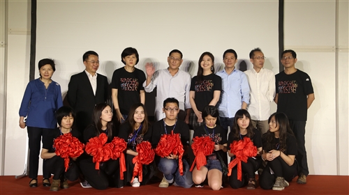 大傳系舉行第29屆畢業成果展──「傳染」。