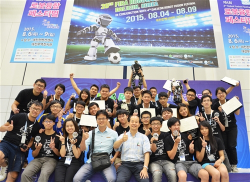 機器人研發團隊再傳捷報，蟬聯FIRA世界盃機器人足球賽冠軍。