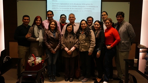 拉美菁英碩專班展現本校推動三化教育成果。