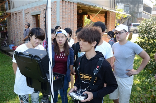 文學院製作小農故事紀錄片，記錄淡水風土人情。