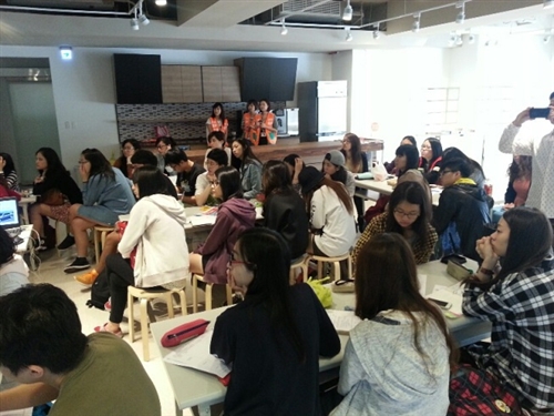 大傳系與好心肝服務中心產學合作開設「社會行銷與實作課程」。