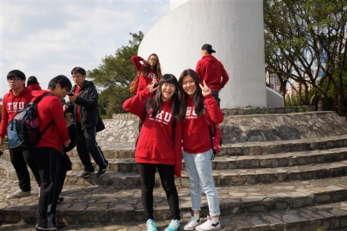 學生發起全校TKU帽T日TKU Hoodie Day活動。