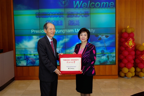 韓國姊妹校慶南大學校長朴在圭等一行3人蒞校訪問。