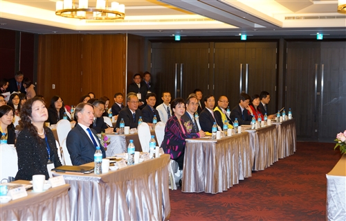 會計學系學士學位獲澳洲會計師公會(CPA Australia)認證通過。