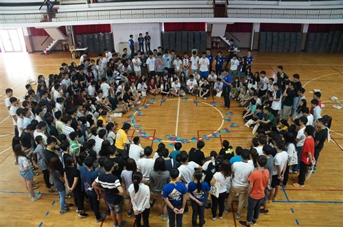 「同舟年代‧風華再現」104年度社團負責人研習會。