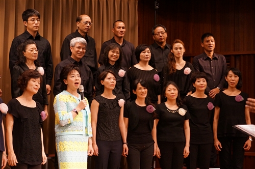 「淡江花月夜」女教職員聯誼會合唱團第三度熱演。