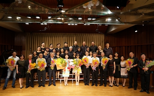 「淡江花月夜」女教職員聯誼會合唱團第三度熱演。