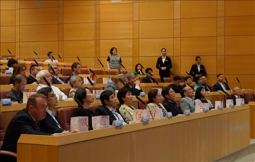 近悅遠來 同賀校慶