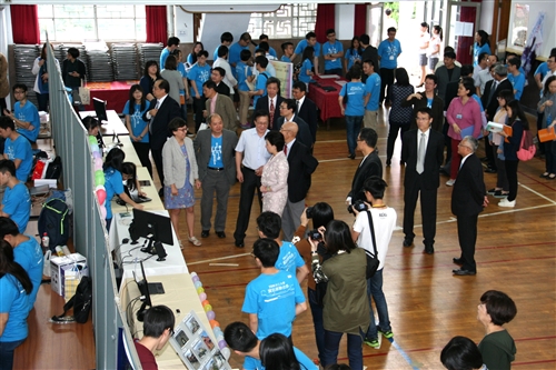 資工、資圖、資傳、電機、資管、教科、資創等7系共同舉辦資訊週聯合展。