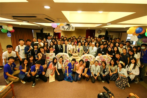 賀《淡江時報》發行1,000期。