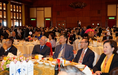 感恩集資響應守謙國際會議中心興建工程