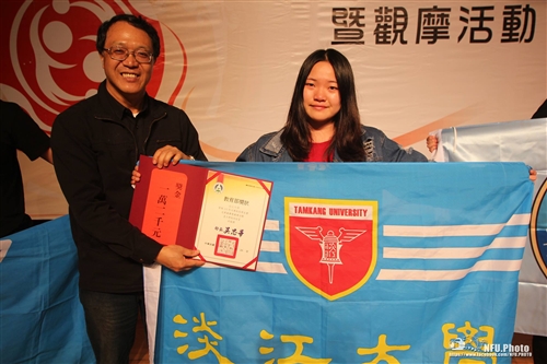 賀本校學生會蟬聯大專校院學生會成果競賽「卓越獎」；公行系學會與如來實證社榮獲全國學生社團評鑑「特優獎」。