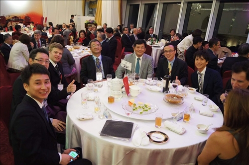 近悅遠來 同賀校慶