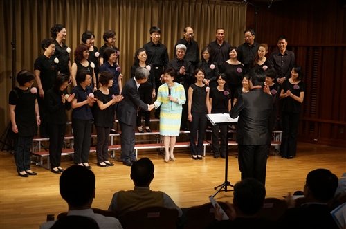 「淡江花月夜」女教職員聯誼會合唱團第三度熱演。