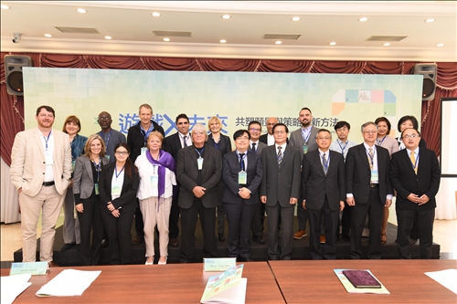 遊戲方式探索「可能的」「可見的」「可欲的」未來