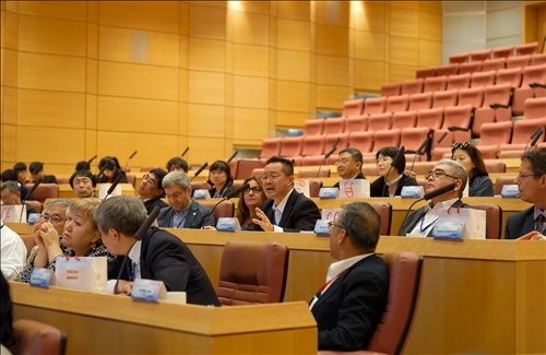 近悅遠來 同賀校慶