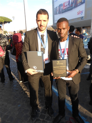 外交與國際關係學系陶墨勇榮獲「哈佛世界模擬聯合國年會」優勝。