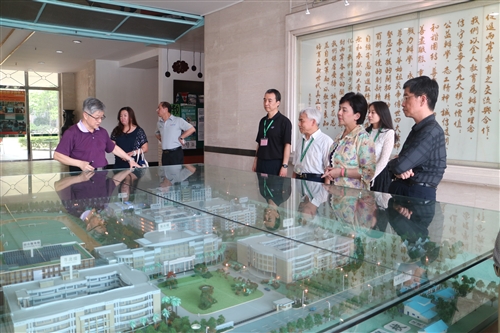 張校長率團參加大陸華南校友聯誼會春之饗宴暨正名活動。