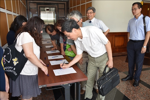 提點人類尋找安全美好之路