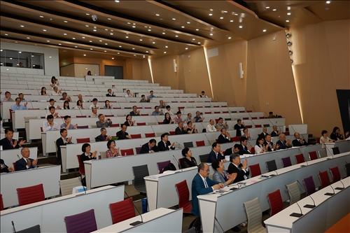 實現以品質為中心的新中華文化