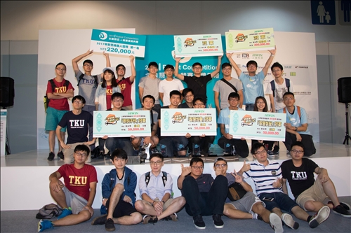 全國機器人競賽 機電系風光奪冠