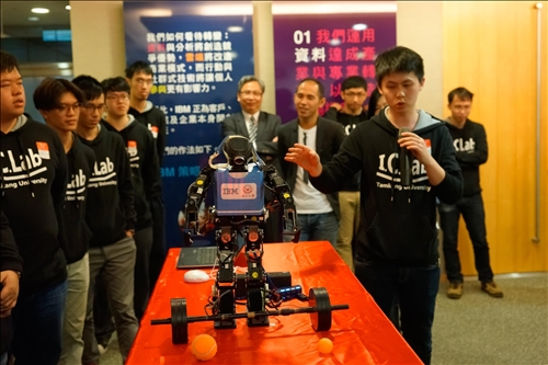 本校與IBM共同打造智慧機器人 開啟產學合作新願景