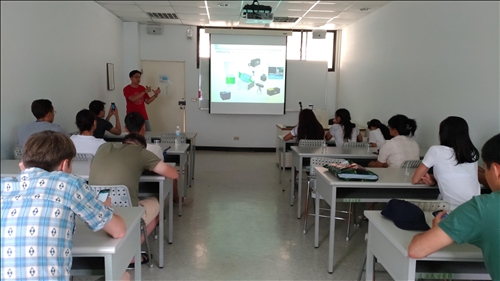 學習無國界 校園世界村