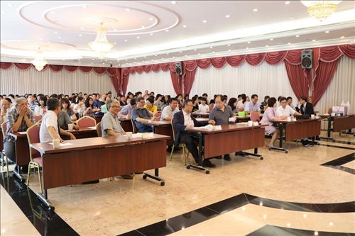 提點人類尋找安全美好之路