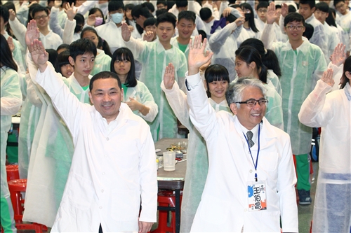 全民一起手創光點瘋科學 挑戰千人做實驗