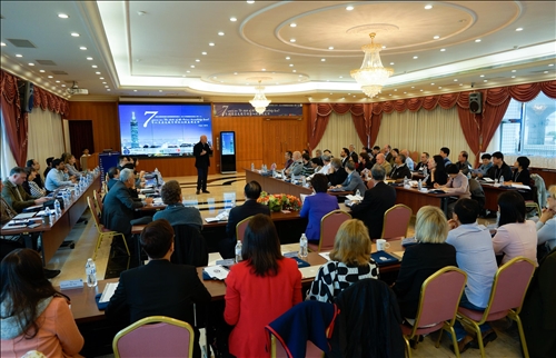 Asia Leadership Roundtable 2017建立亞洲教育領導知識