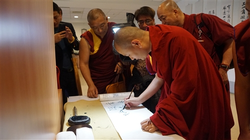 擁抱厭世代－袞德林仁波切蘭陽校園演講