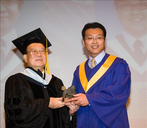 永懷創辦人張建邦博士