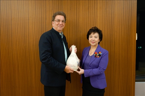 淡江熊貓講座開講(4)-聘請亞太領導樞紐共同創始總監Dr.Philip Hallinger