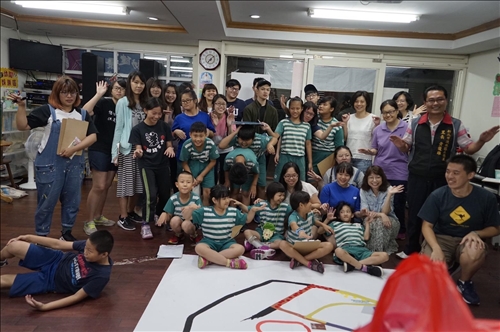 大手牽小手 尋找北淡水燕子道