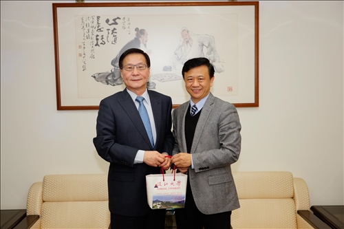 淡江熊貓講座開講(3)-聘請加拿大皇家科學院及工程學院雙院士孫學良博士