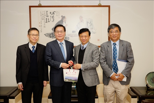 淡江熊貓講座開講(3)-聘請加拿大皇家科學院及工程學院雙院士孫學良博士