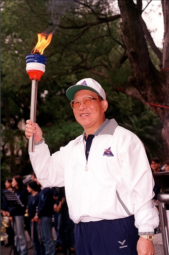 永懷創辦人張建邦博士