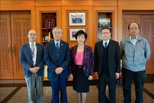 淡江熊貓講座開講(II)-聘請國際著名SCI學術期刊總編輯Research on Chemical Intermediates安保正一教授