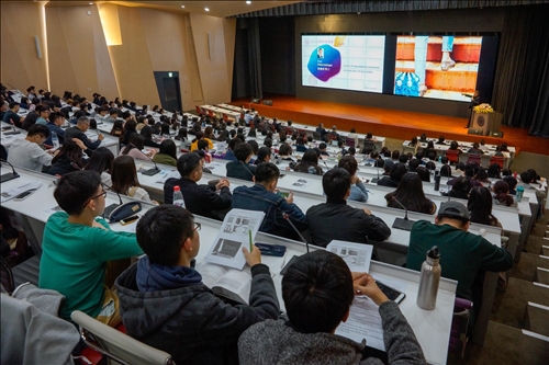 淡江熊貓講座開講(4)-聘請亞太領導樞紐共同創始總監Dr.Philip Hallinger