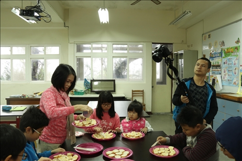 大淡水新住民志 紀錄為愛留下的故事