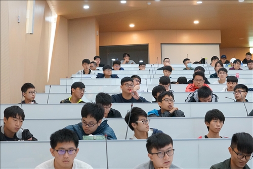 淡江熊貓講座開講(3)-聘請加拿大皇家科學院及工程學院雙院士孫學良博士