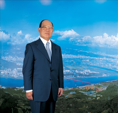 永懷創辦人張建邦博士