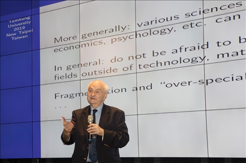 淡江熊貓講座開講(8)-聘請歐洲科學院院士Dr. Janusz Kacprzyk