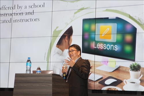 淡江熊貓講座開講(7)-聘請姊妹校加拿大阿薩巴斯卡大學林復華教授