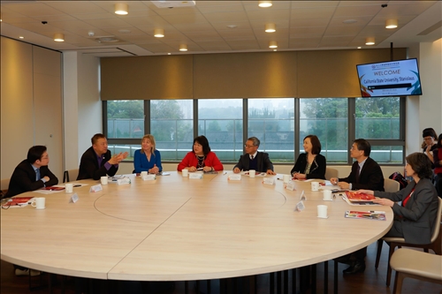 有朋自美洲來•國際交流攀新峰