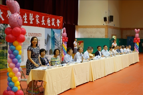 陳小雀國際長回答問題